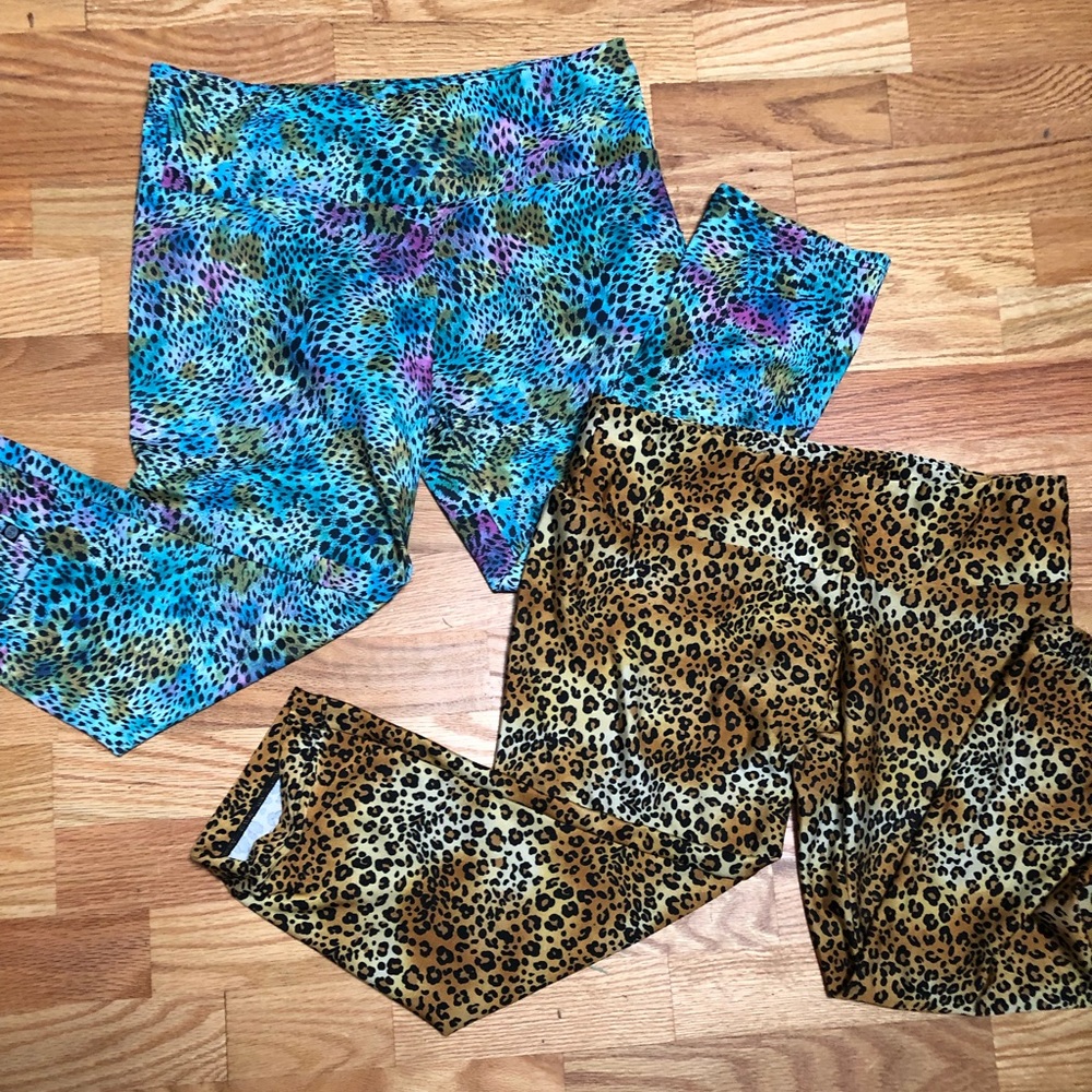 Two pairs of Onzie capris. M/L